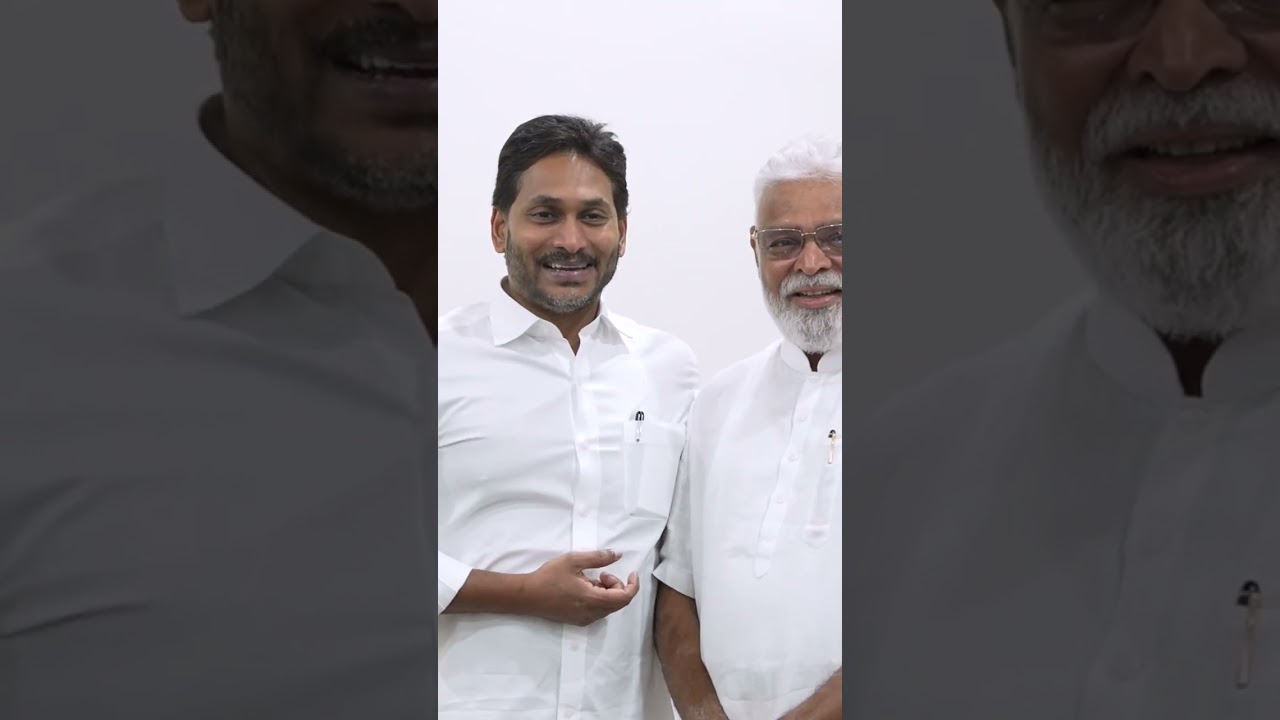 ￼￼Ambati Rambabu met YS Jaganmohan Reddy after returning from jail.
