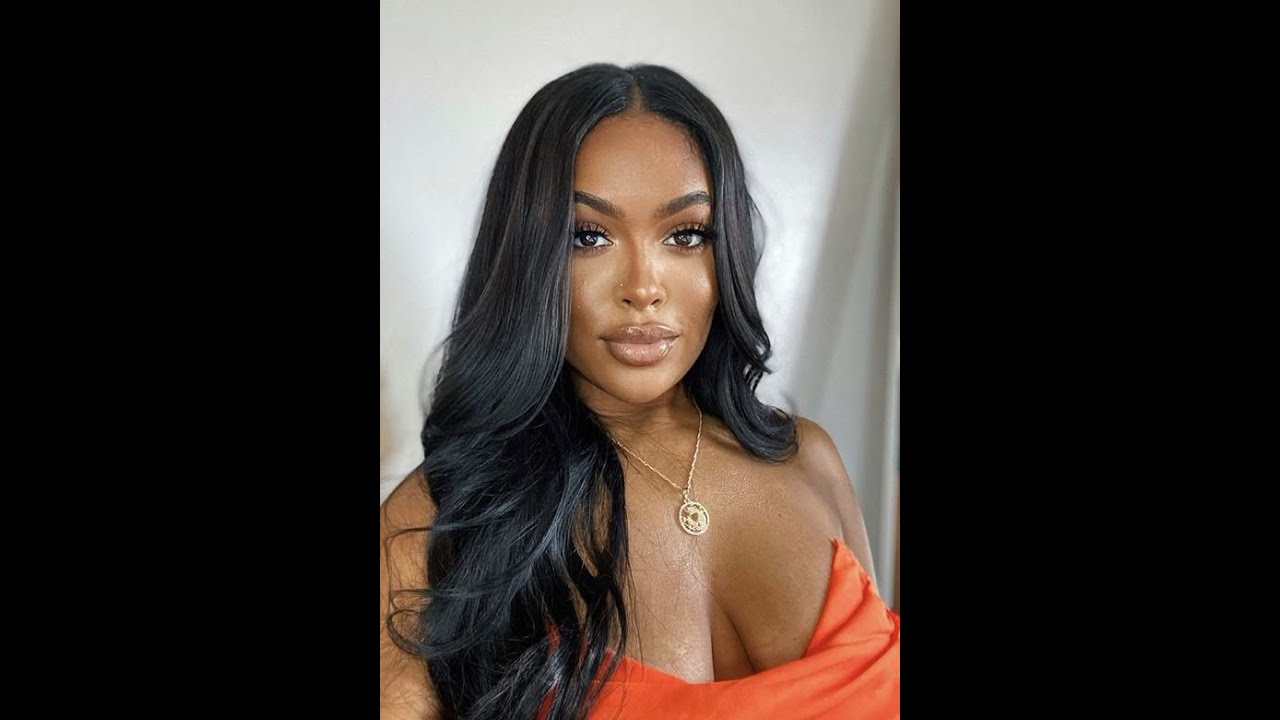 Older Lady Warns Women To Avoid Hair Stylists With Hair Shorter Than Their Own