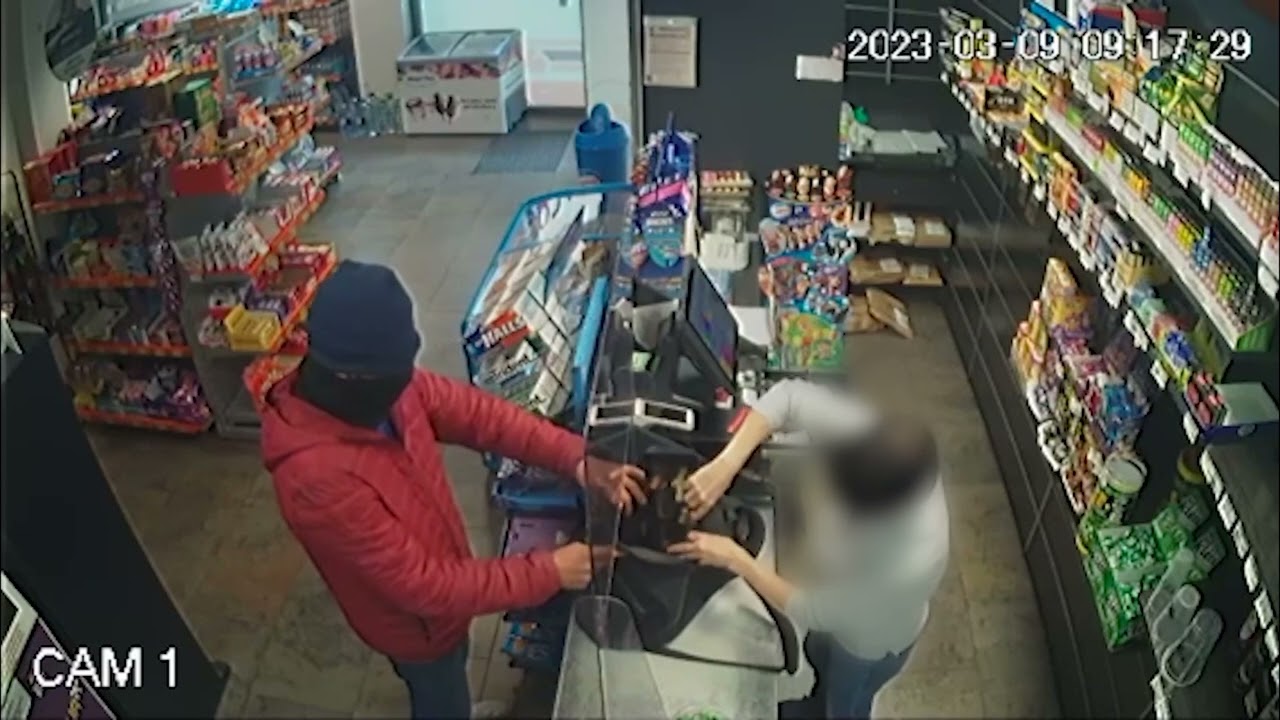 A prisión tras robar 400 euros de una tienda en Santa Pola Alicante a punta de navaja