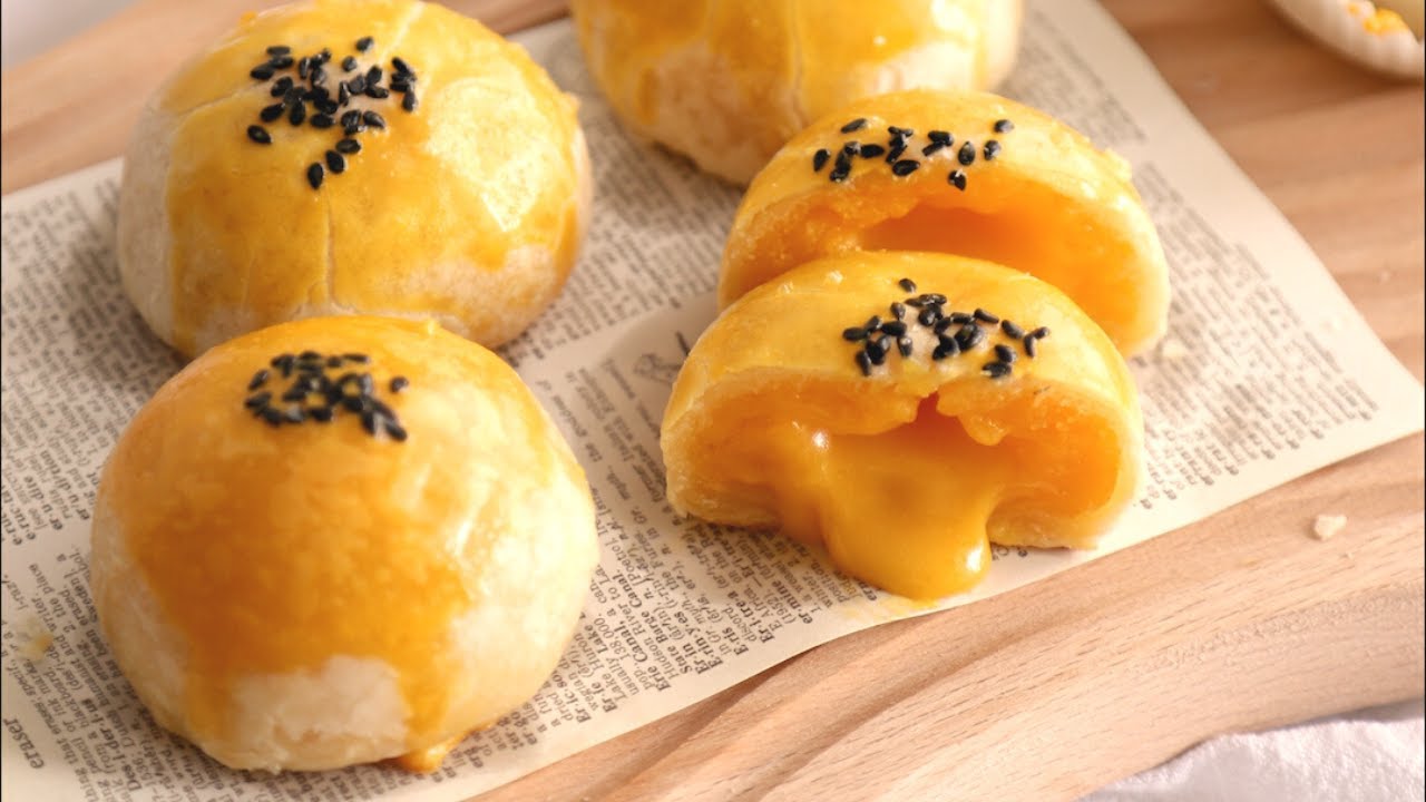 Thousand Layers Lava Custard Mooncake | Bánh Trung Thu Ngàn Lớp Nhân Trứng Chảy | TARA's Recipes