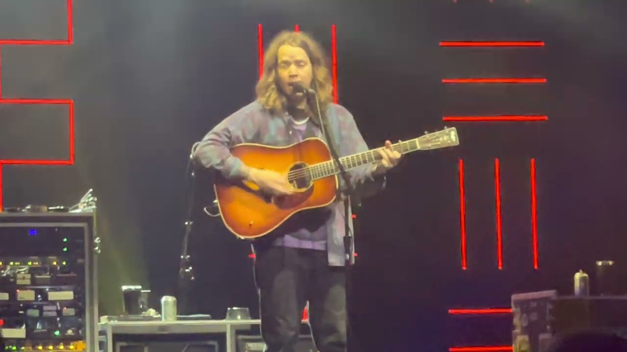 Billy Strings ‘’The Train That Carried My Girl From Town / Black Mtn Rag’’ 6/11/23 Indianapolis, IN
