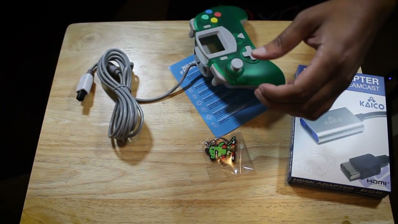 Retro Fighters Striker DC Gamepad & Kaico HDMI Adapter for Dreamcast Unboxing & Review