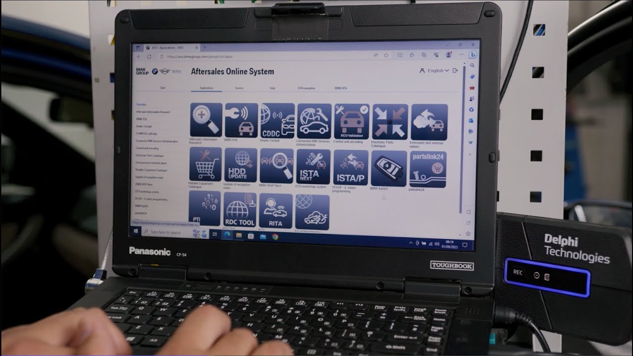 [EN] How to add service history on a BMW iDrive | Masters of Motion