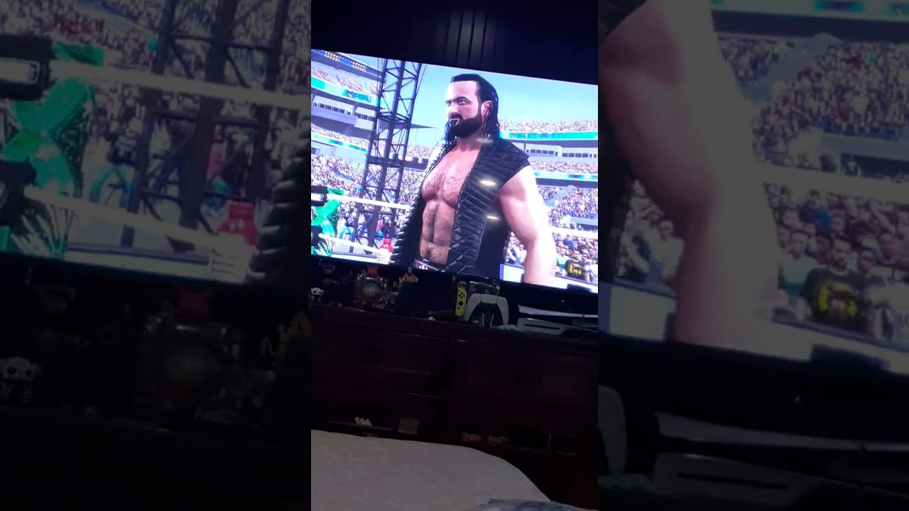 Cody Rhodes vs Drew McIntyre (steel cage match)