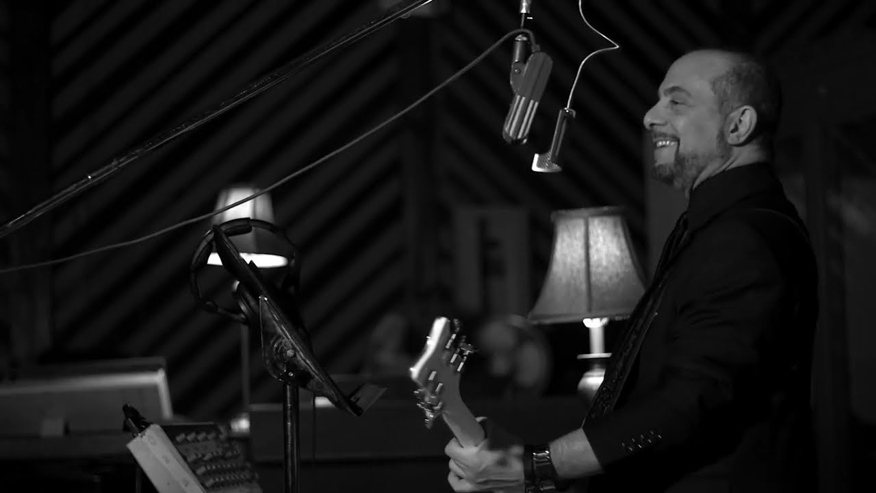 L.O.V.E - DD Verni and The Cadillac Band