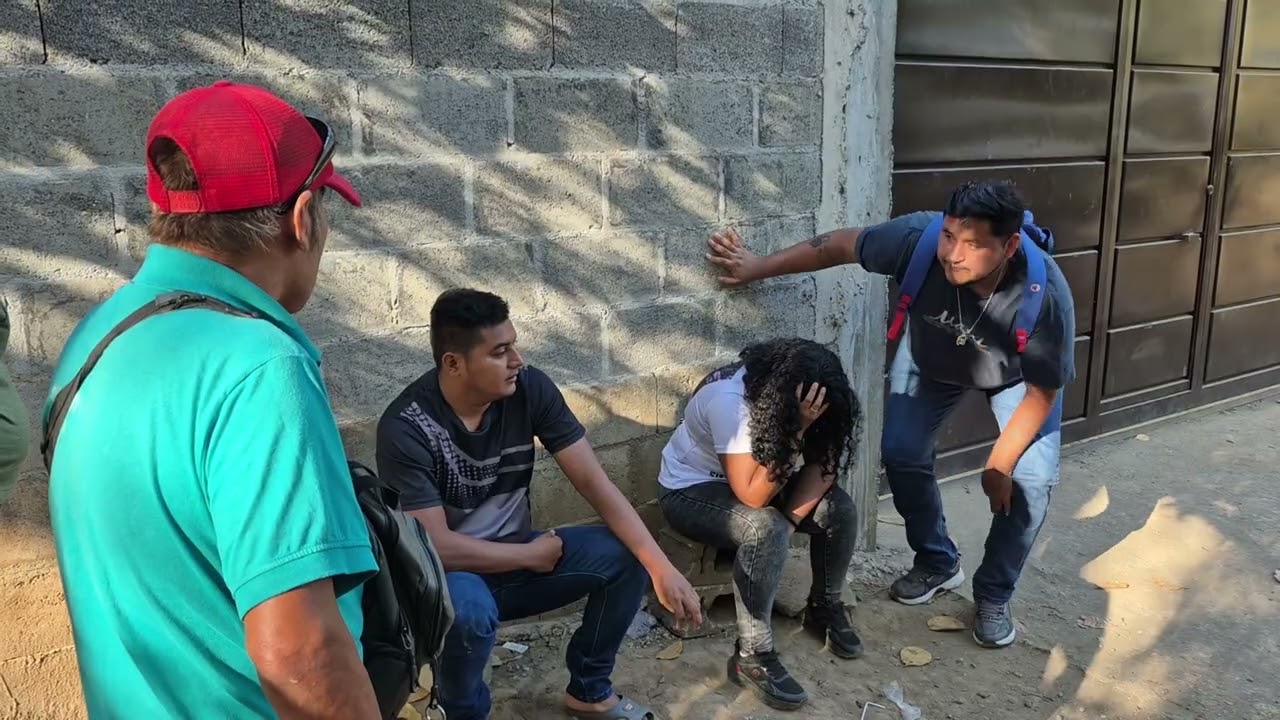 URGENTE KARINA llego llorando a la casa de MAYCOL algo terribl3 paso