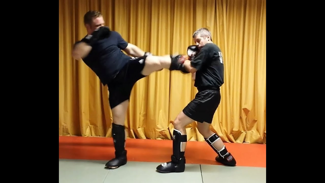 Basic STRIKING DRILL for Stand Up Fighting