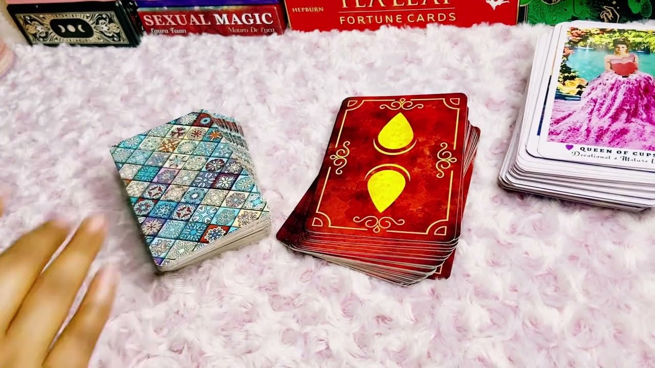 Extra marital affair|Aap dono ko univers ne kyo milaya hai|Timeless tarot reading|@sonatarot5877