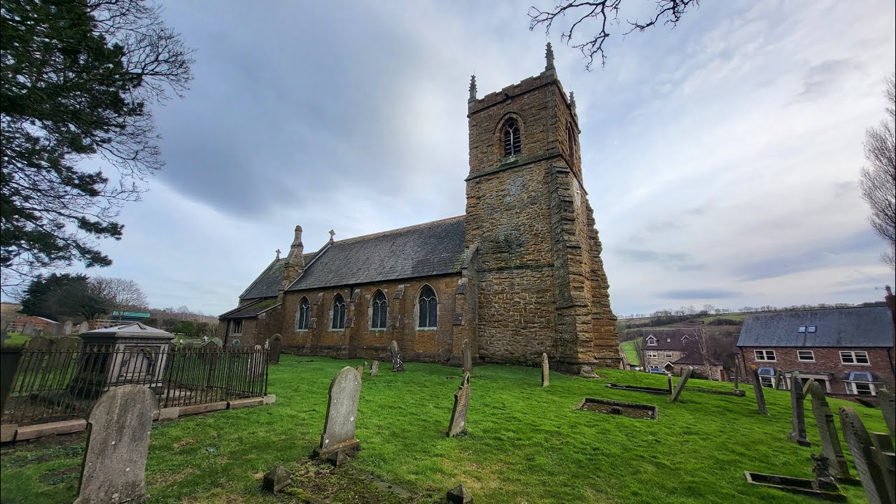Barefoot Chronicles 062 - St John the Baptist, Nettleton 👣✝️⛪️