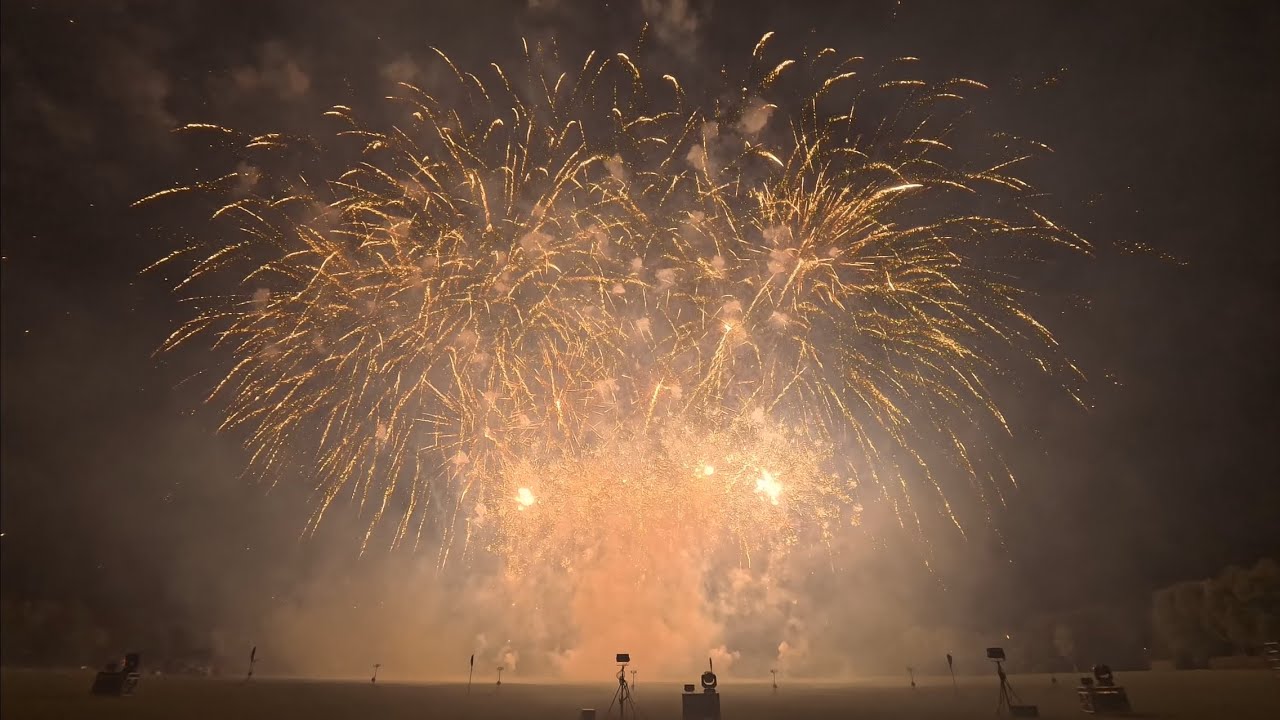 Hatfield House Firework Champions 2025 (Frontier Fireworks)