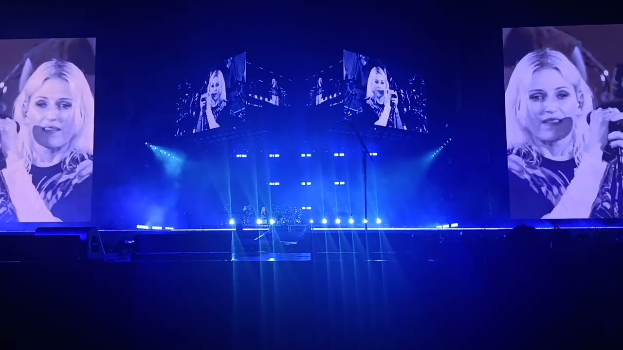 Linkin Park - Where'd You Go/Waiting For The End (Live in Bogotá)