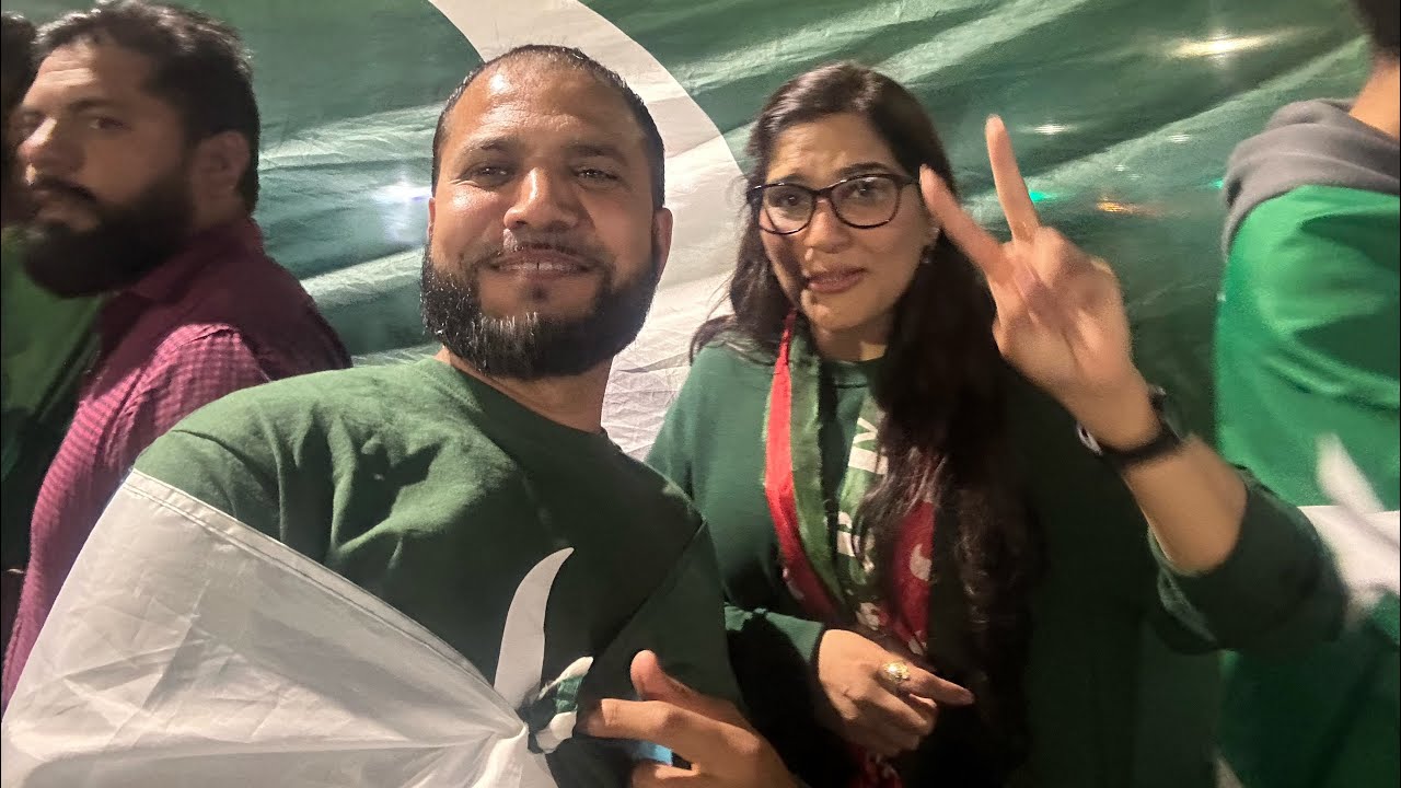 Happy Independence Day - Pakistan Zindabad 🇵🇰/14 August celebration on ilford lane 2023/Sara mir