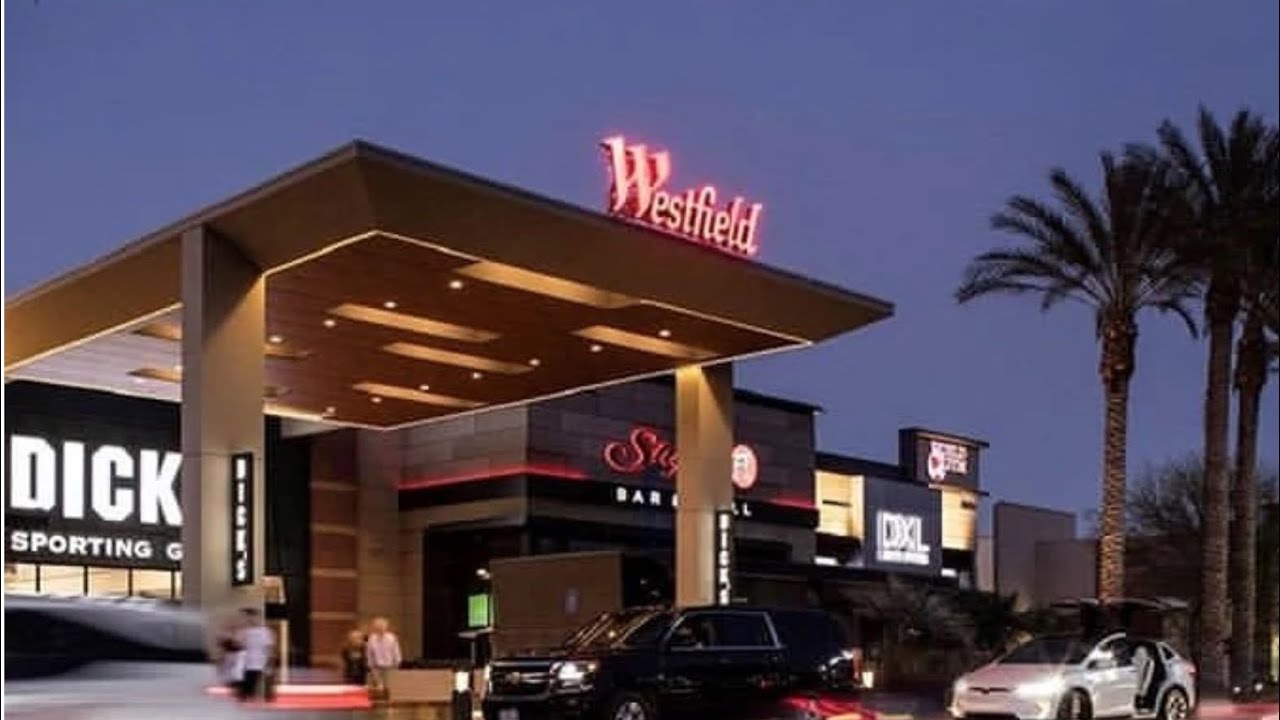 WESTFIELD MALL,PALM DESERT,CALIFORNIA.WHAT'S INSIDE?