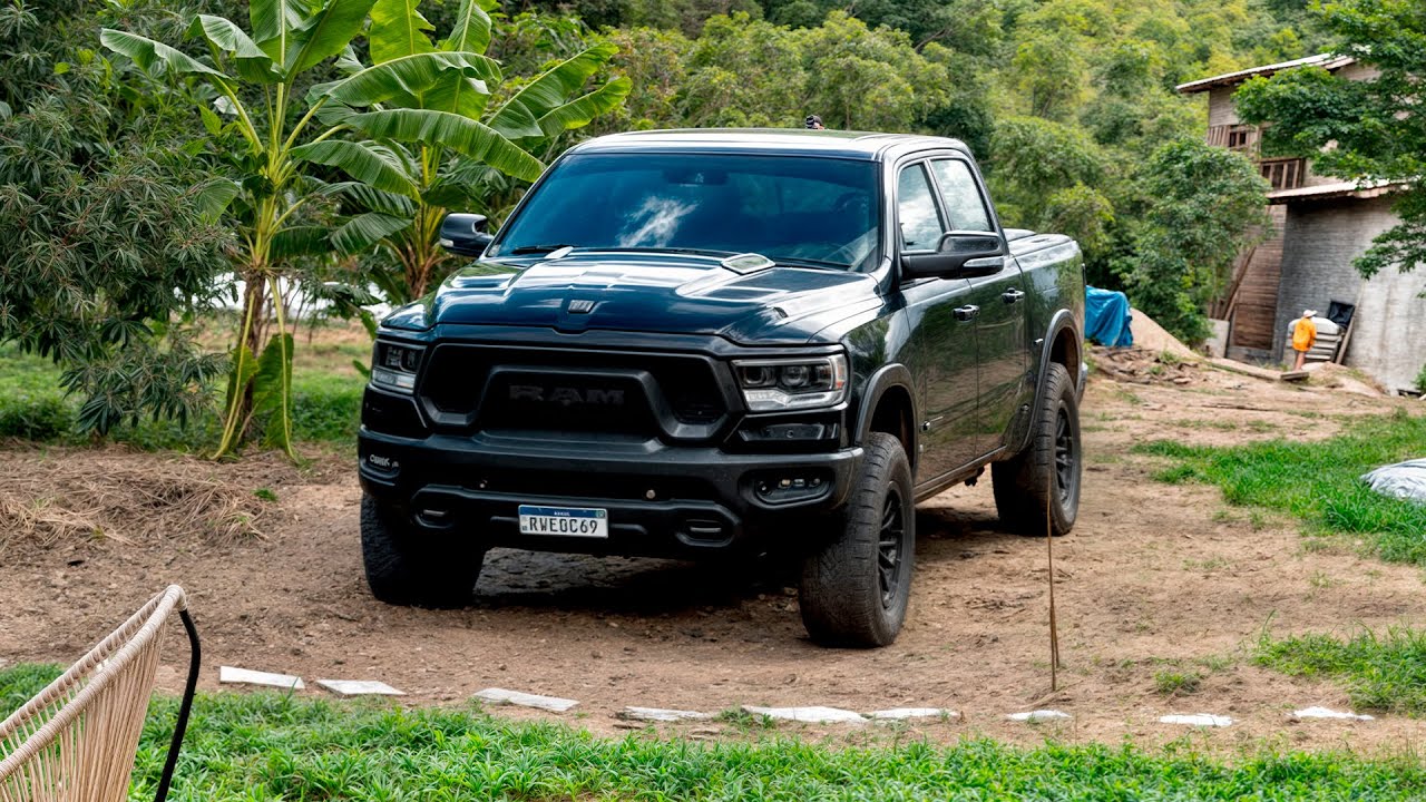 OFFROAD de RAM 1500 até chegar na Cachoeira!