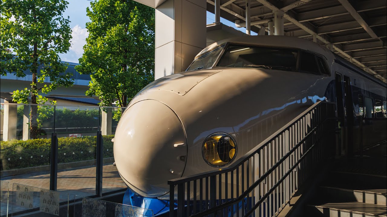 Walking in Japan: Kyoto Railway Museum