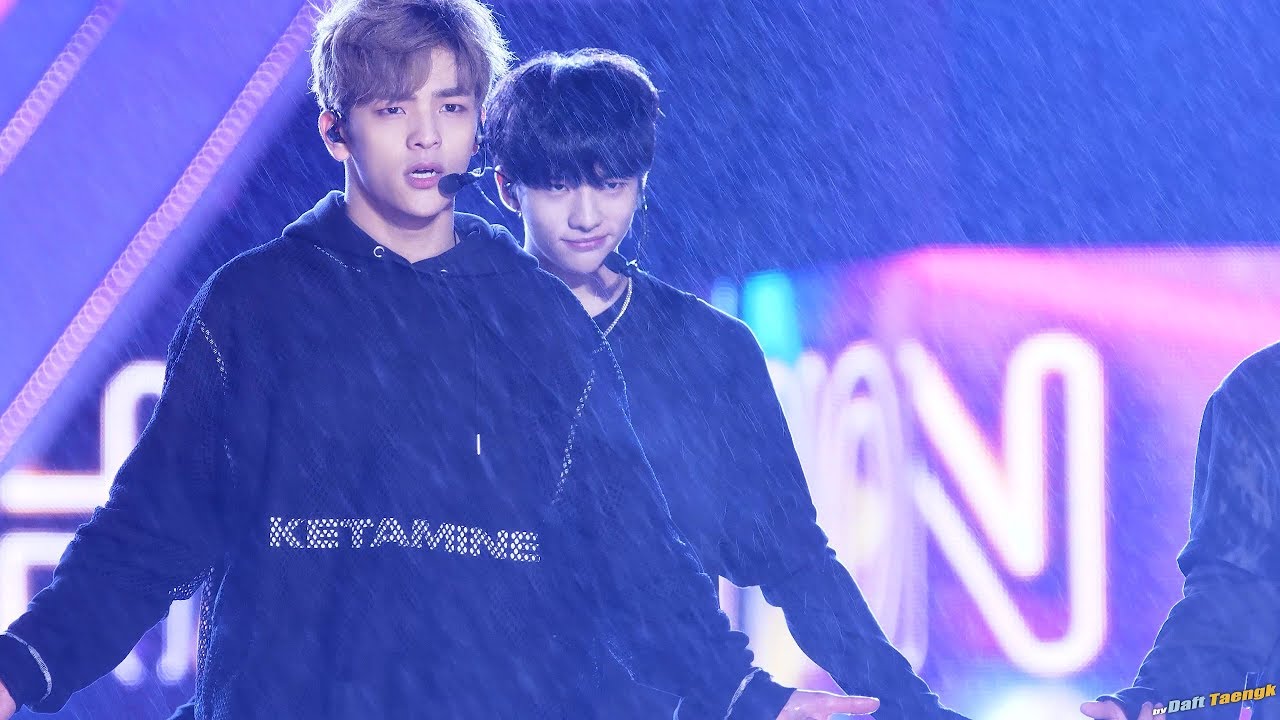 180404 현진 Hyunjin 스트레이 키즈 Stray Kids 'Rock + District 9' @울산 쇼챔피언 4K 60P 직캠 by DaftTaengk