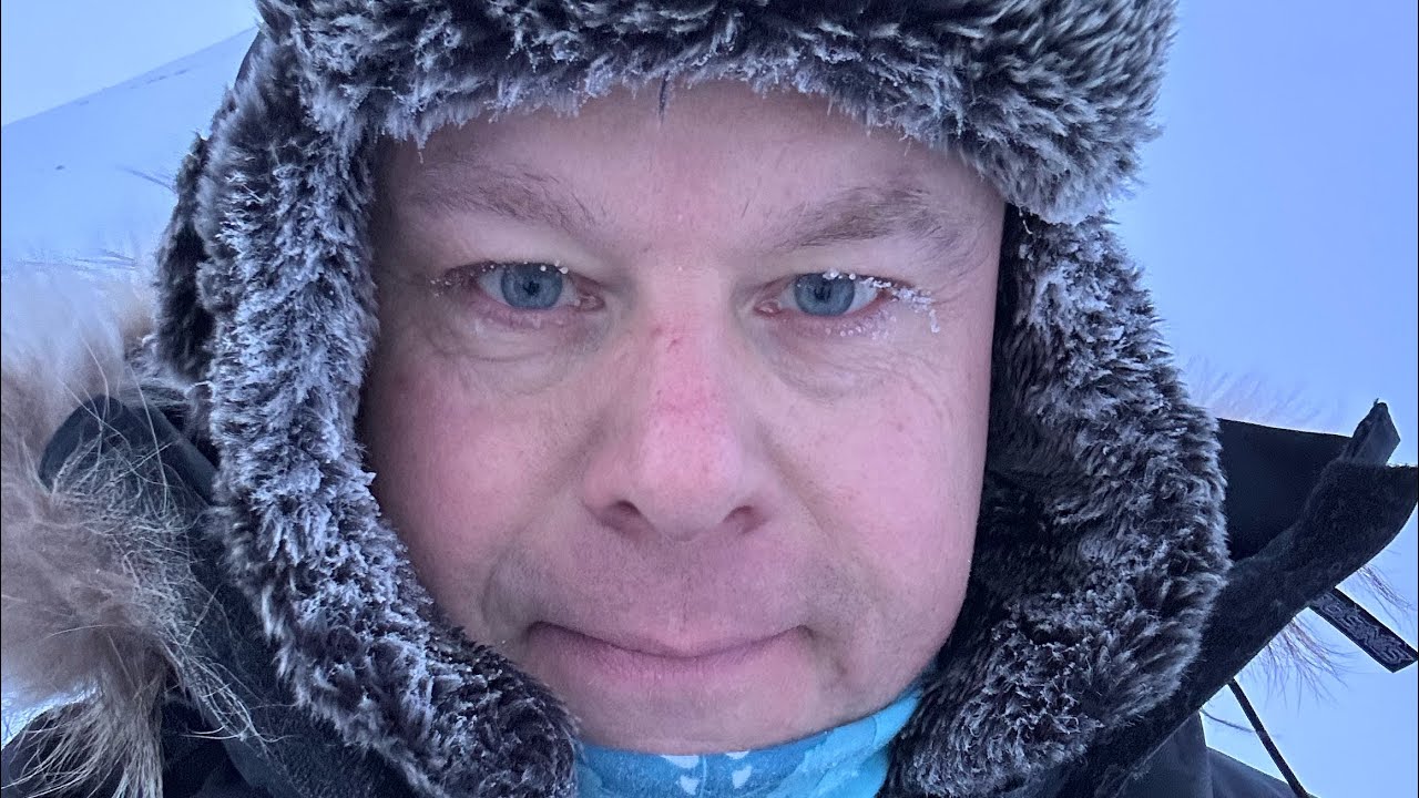 40 km på hundeslæde / Arctic Husky Travelers 