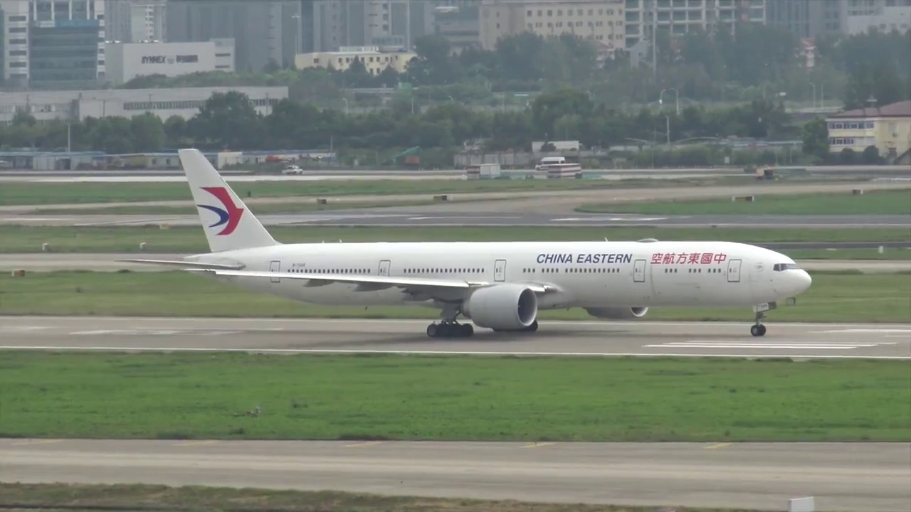 Plane Spotting at Shanghai Hongqiao International (SPECIAL ACCESS!)