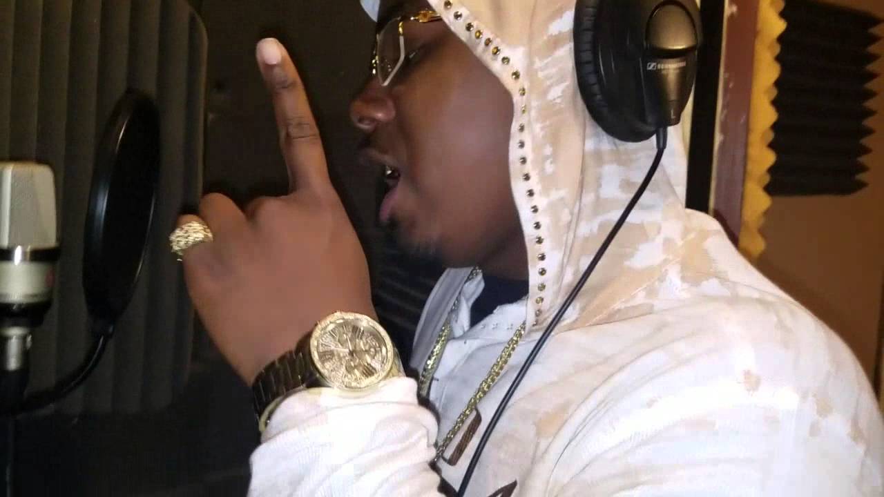 T.A.P. Teezy - Cut It Freestyle (Studio Session Video)
