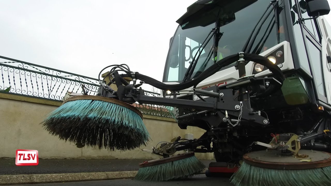 Luçon : une nouvelle balayeuse pour la ville