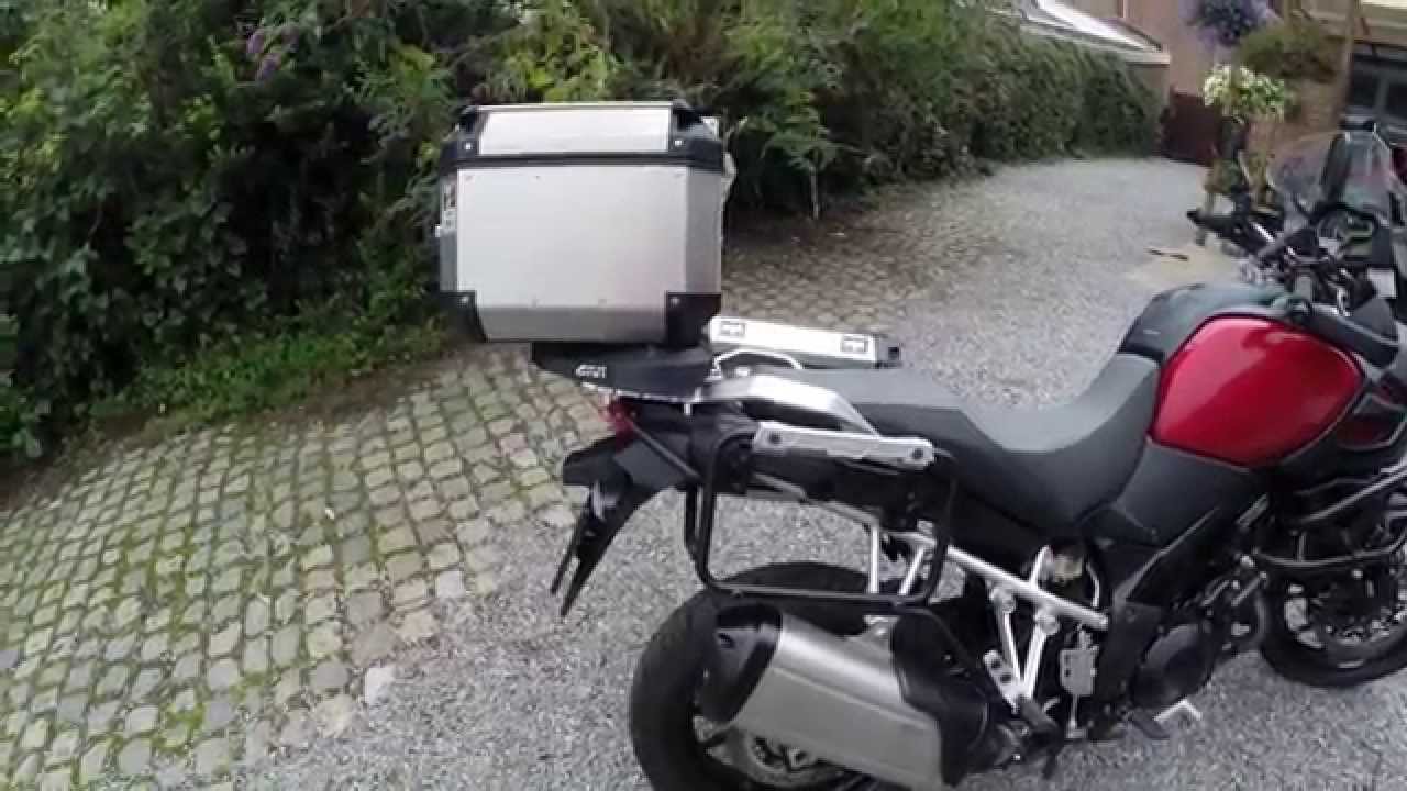 Suzuki V-strom 1000 2014: Givi Outback trekker.