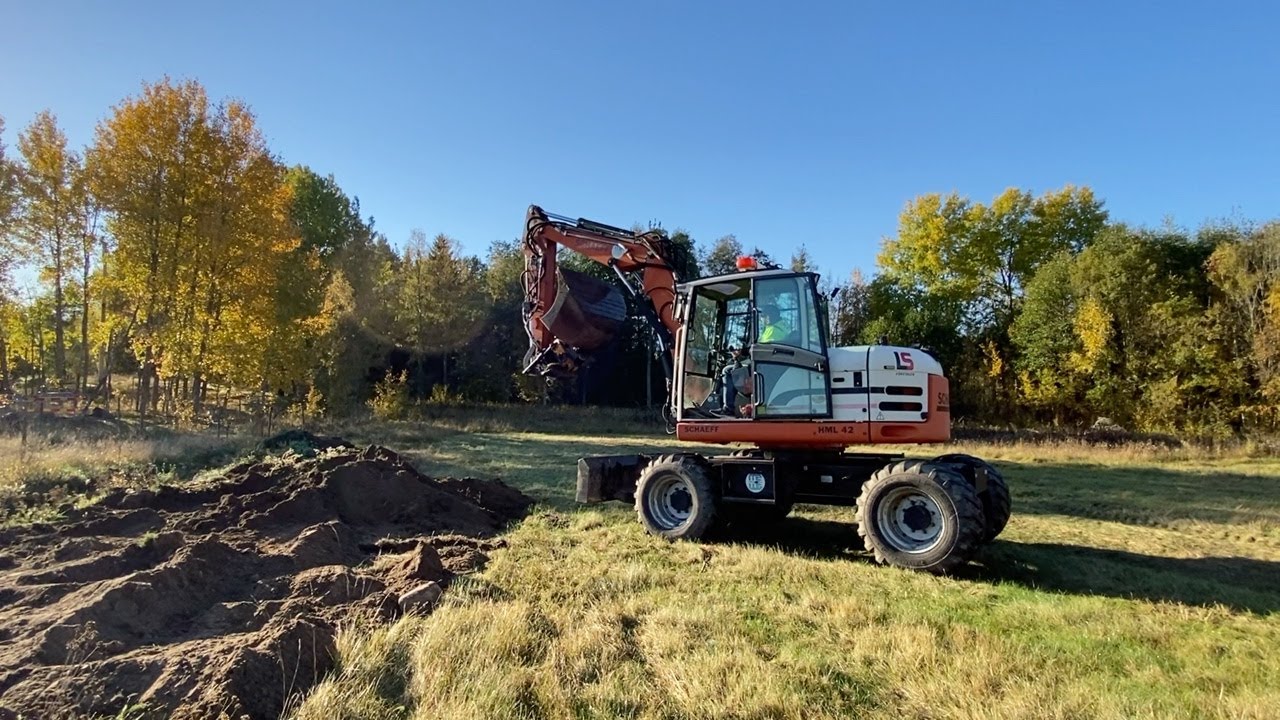 Köp Grävmaskin Schaeff-Terex HML 42 på Klaravik