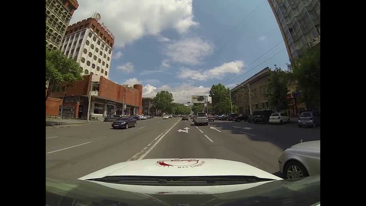 Driving through Yerevan, Armenia (I)
