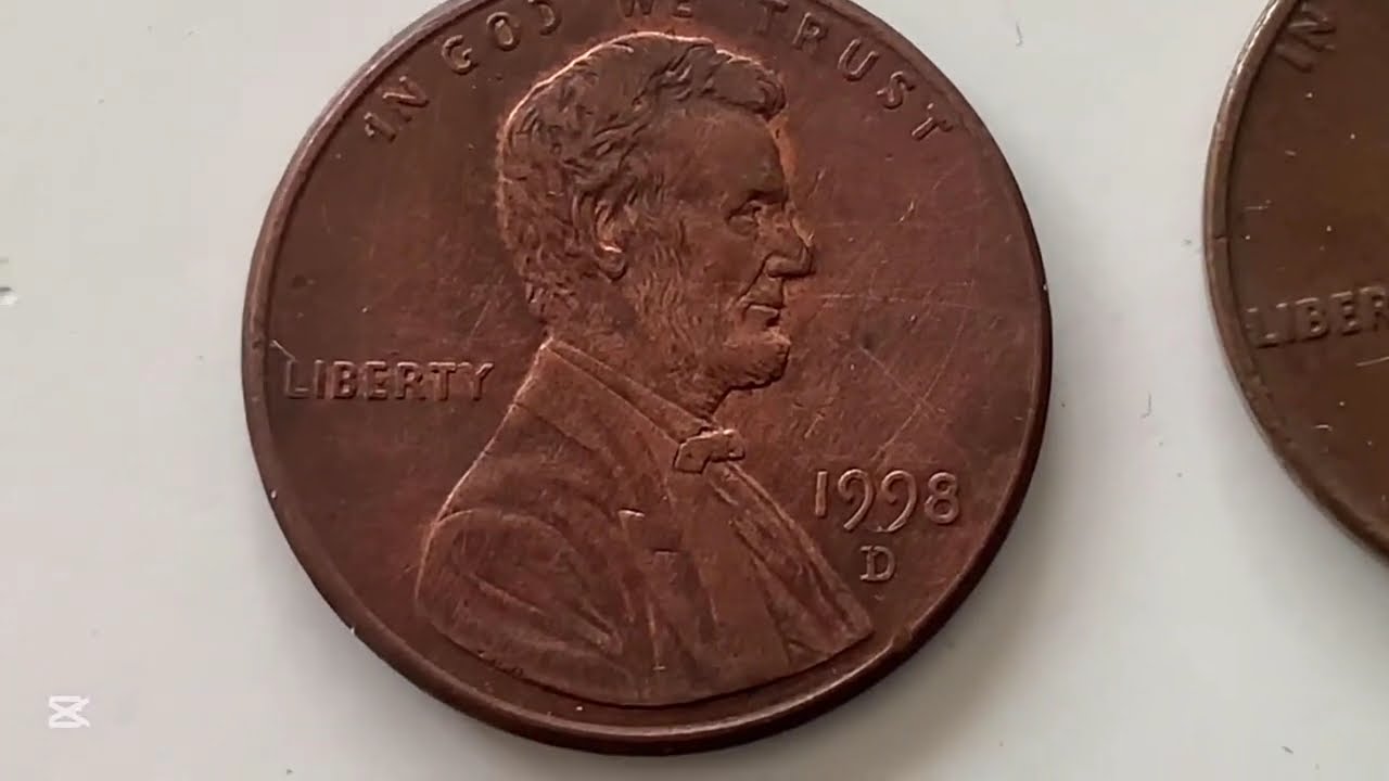 1974 Lincoln Penny Uncirculated Coin -1998 Lincoln Memorial Cent /Penny