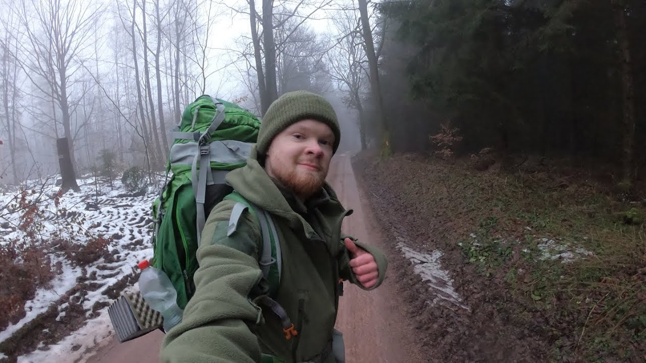 Winter Trekkingtour Th&uuml;ringer Wald Rennsteig.