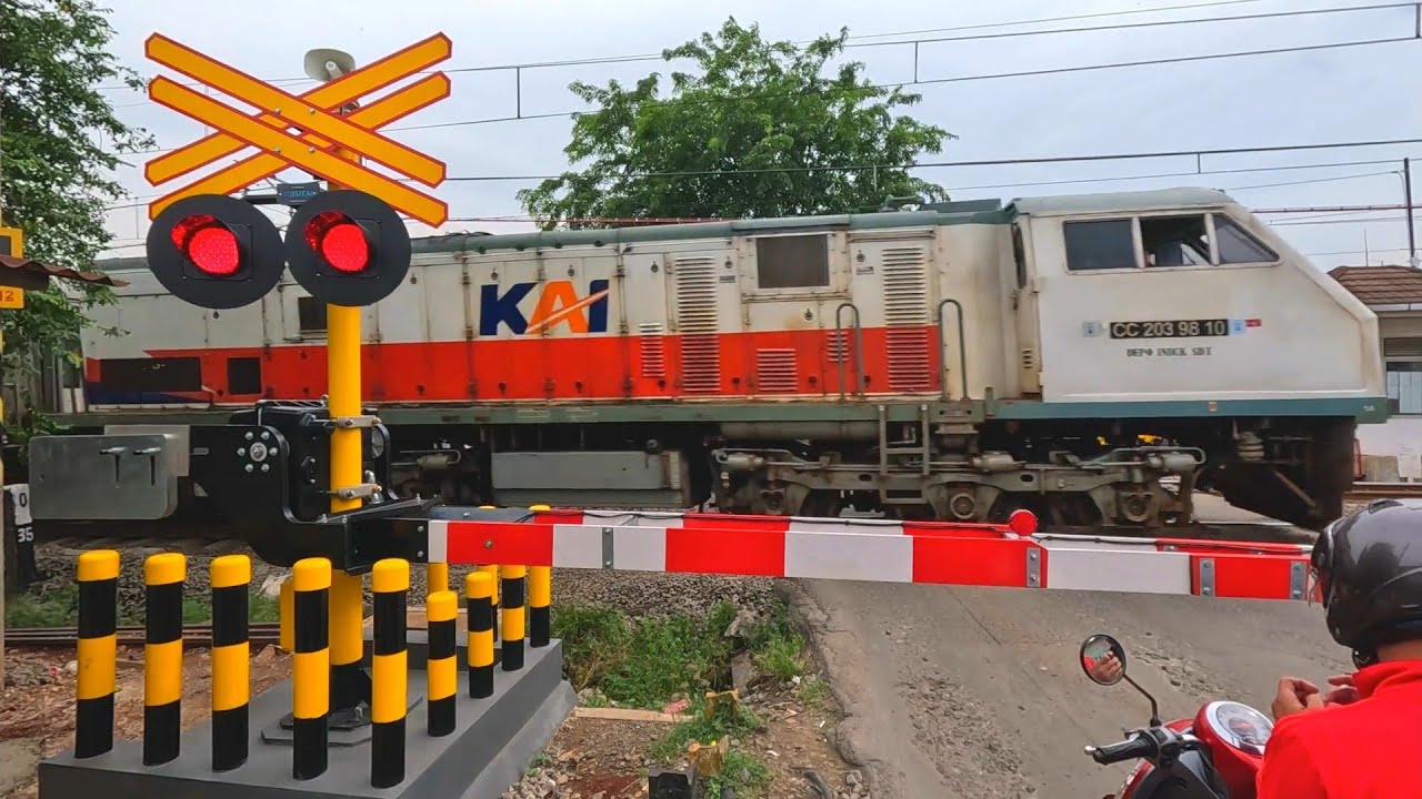 7 Jenis Palang Perlintasan Kereta Api Random | 6 Palang Luar Negeri | 1 Palang Lokal