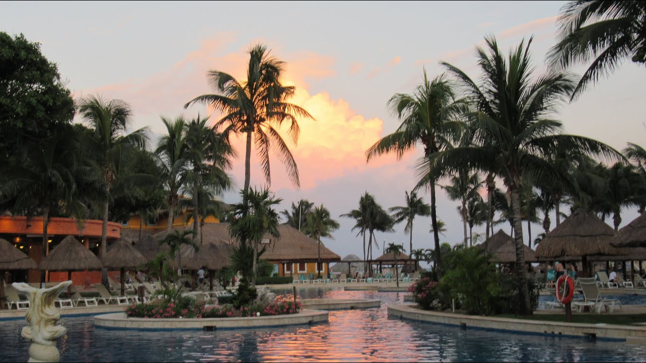 Iberostar Tucan from lobby to the beach (Playa del Carmen, Mexico)