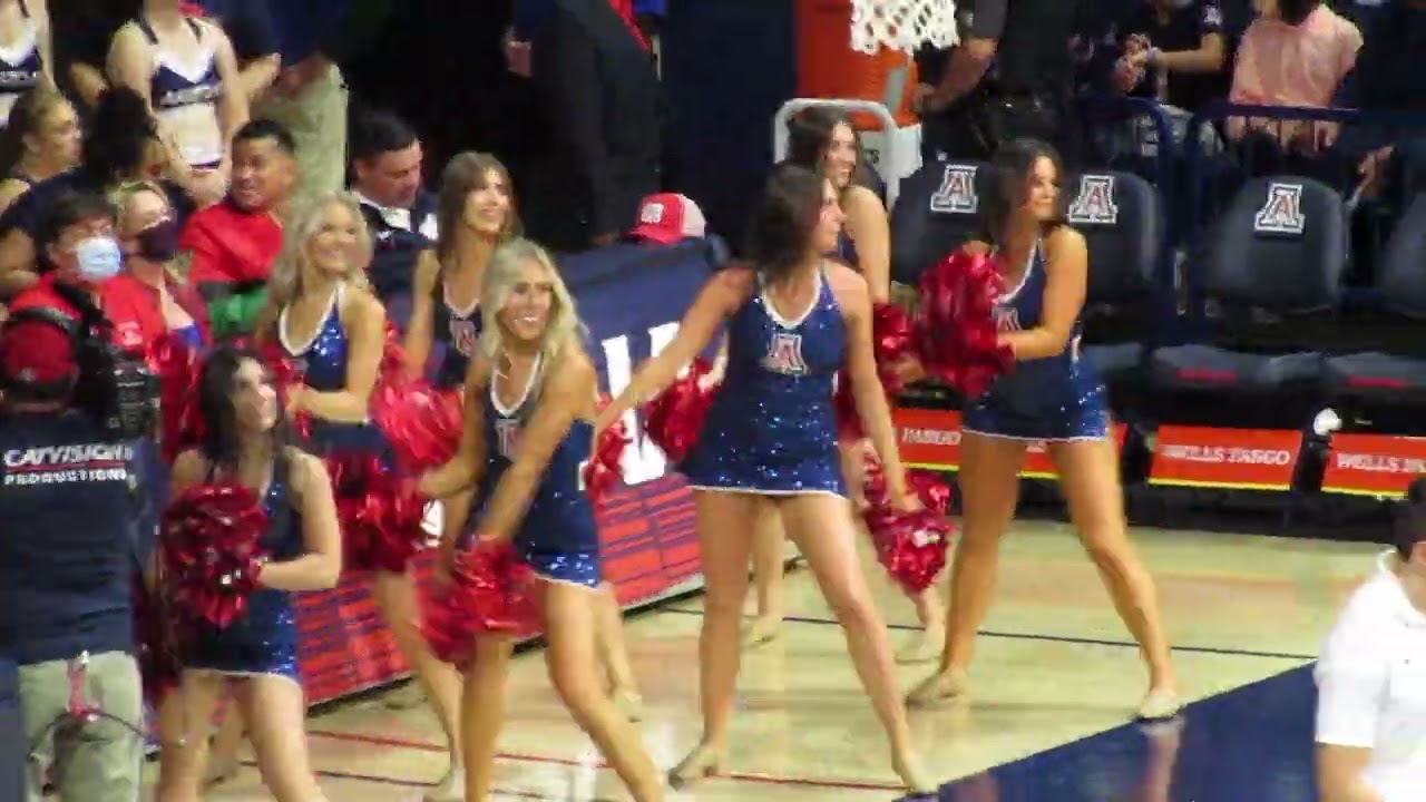 Arizona Pomline during timeout Arizona basketball game 2/17/2022