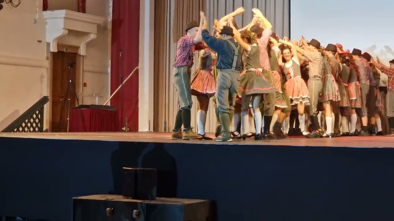Premontrei 2022 Bajor sörtánc