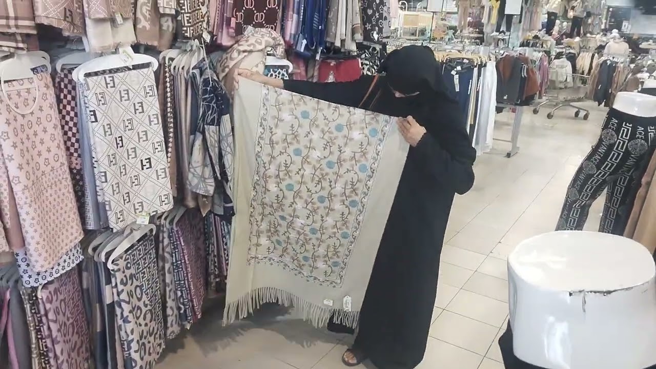 Family discount market in Riyadh 