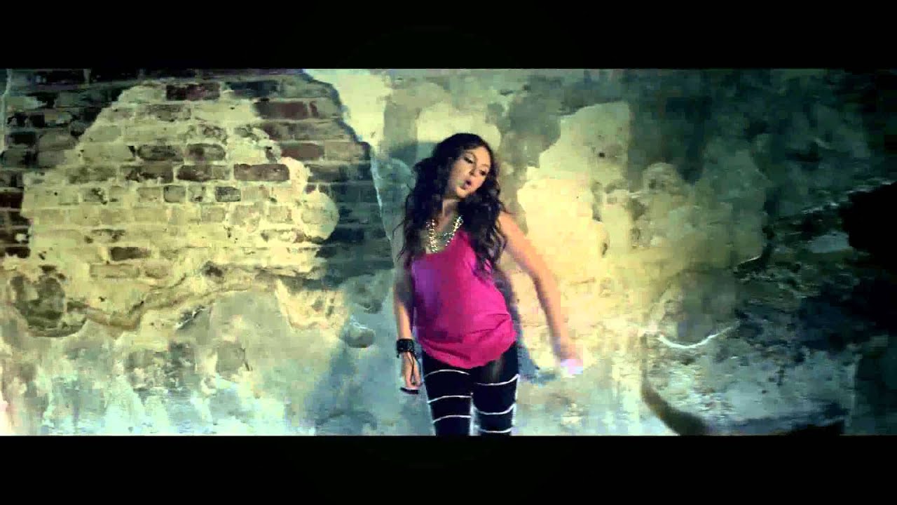 Temara Melek ft Christian Beadles   OFFICIAL Video Pour it on Sweet