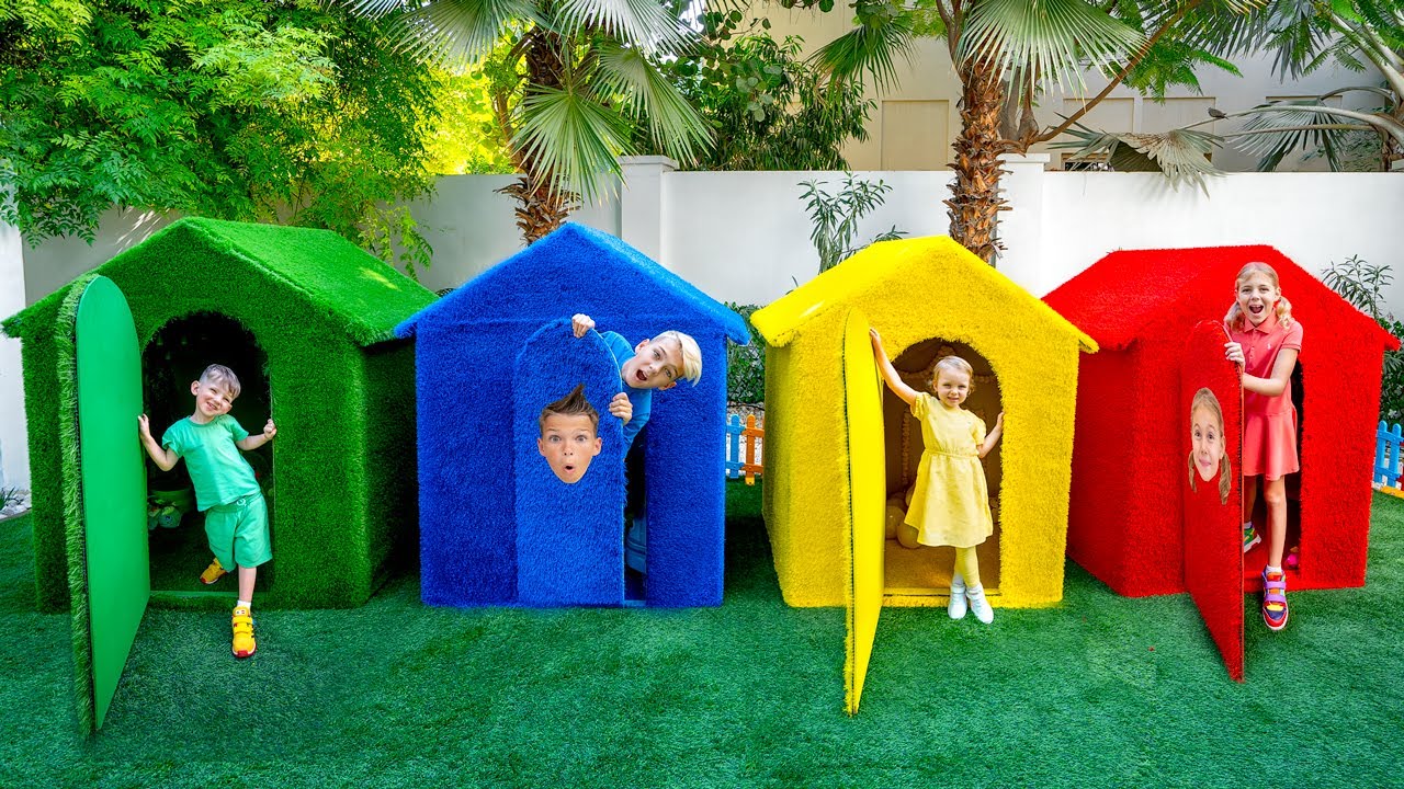 Petites maisons de théâtre quatre couleurs