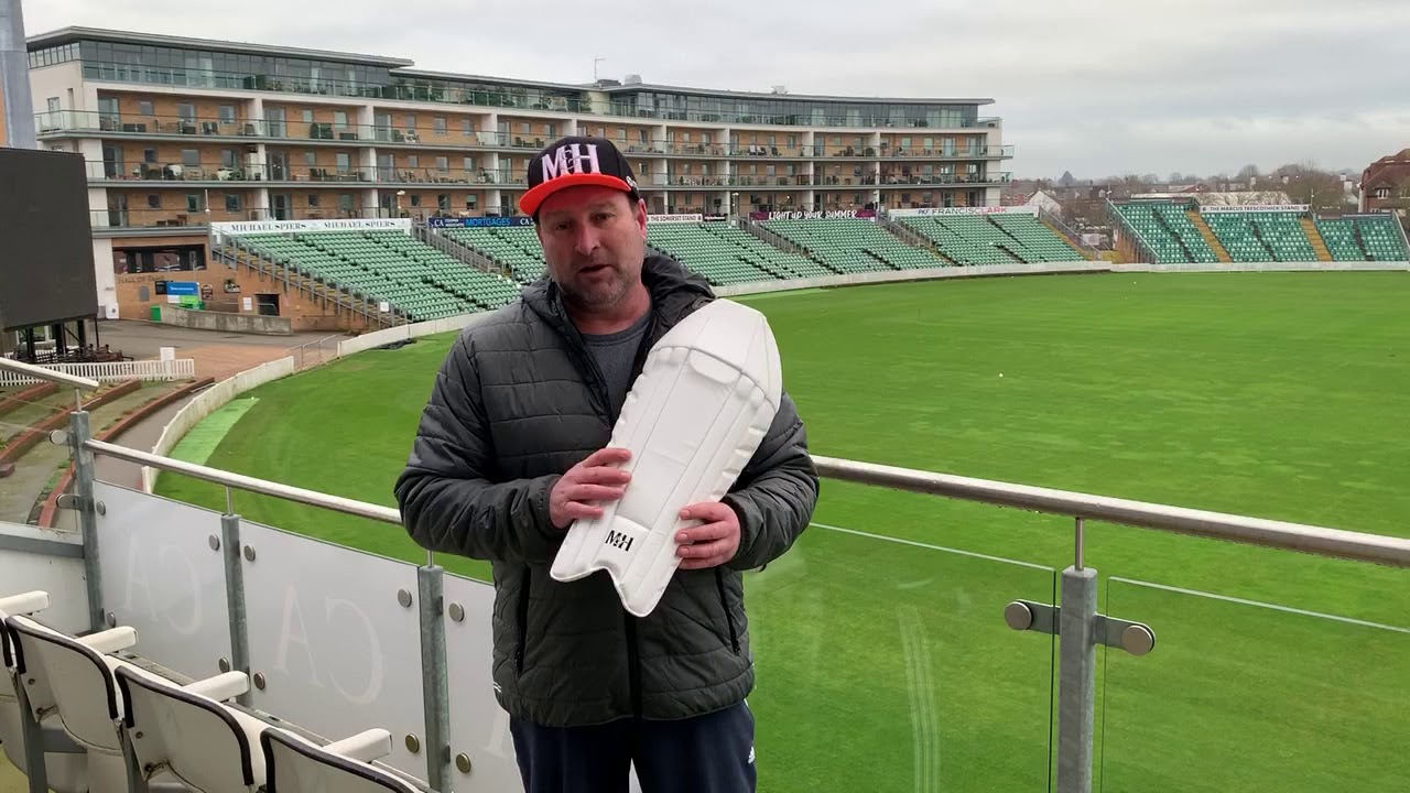 Cricket Pad Review - The K100 Keeping Pads
