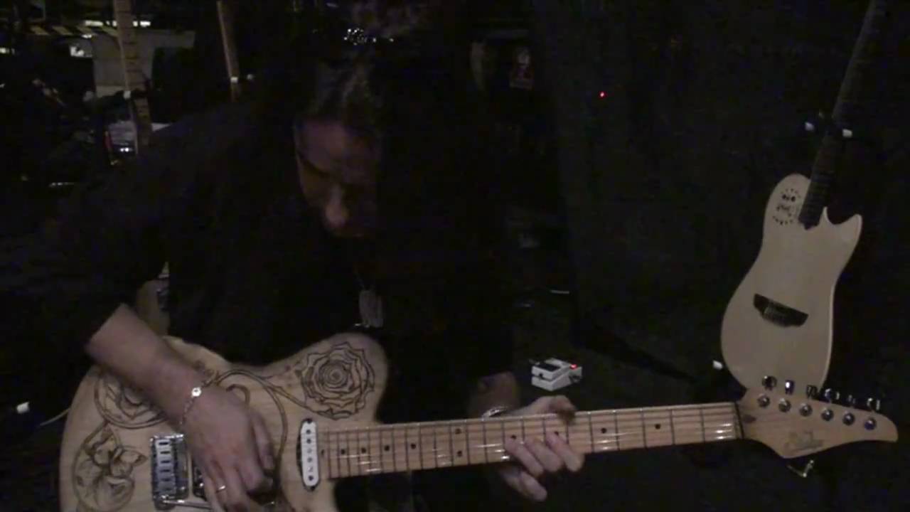 Dave Kilminster Lead Guitarist for Roger Waters The Wall Live