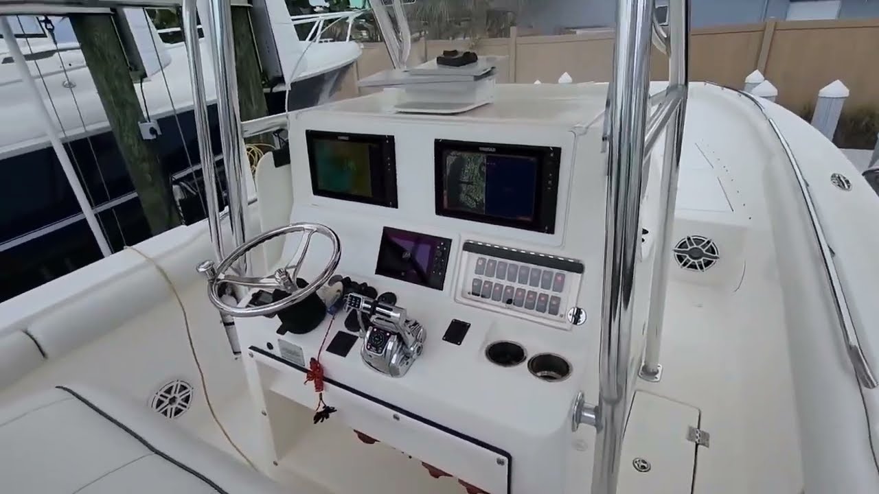 2006 Marlago 35 Powered by twin 2017 Mercury Verado 250hp 4 strokes...
