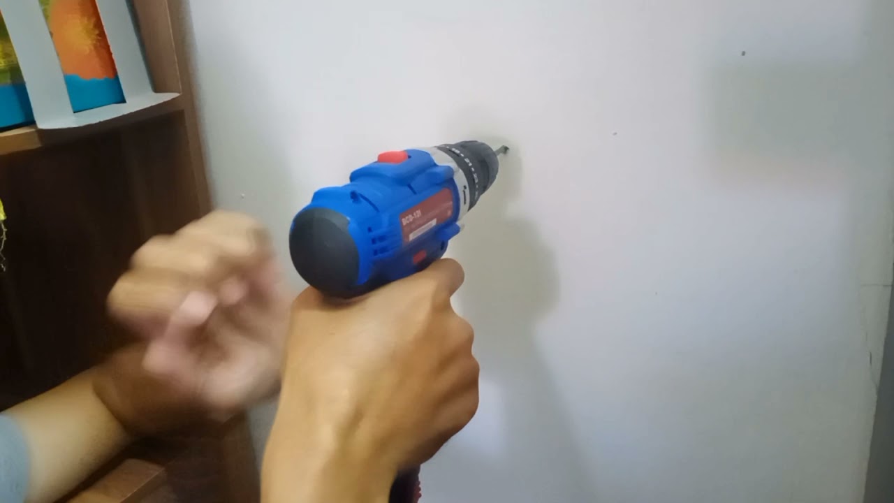 Panduan isteri untuk drill dinding rumah