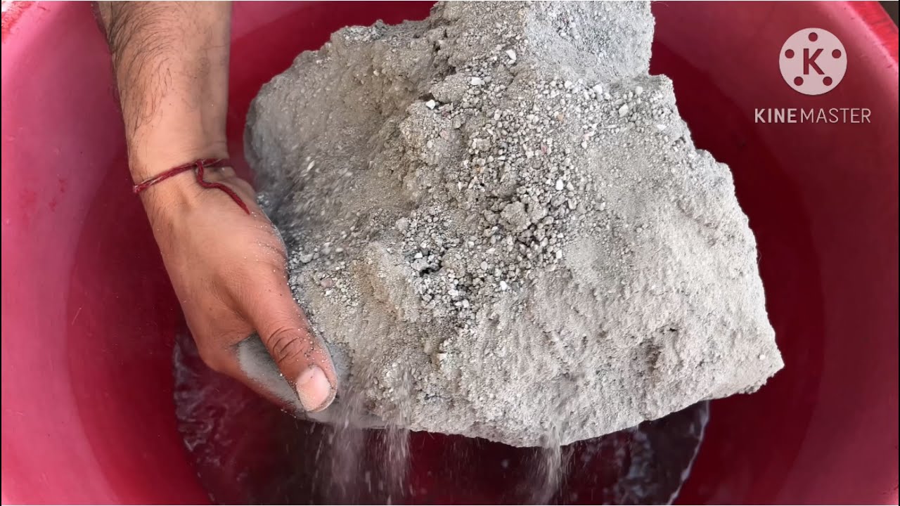 Dusty pure cement big chunks crumbling in water mazedar video