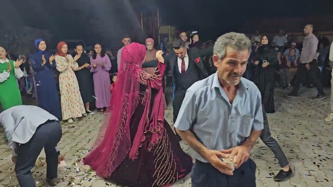 DEMİRCİ'nin HOŞCALAR KÖYÜNDE MELEK KEREM YILMAZ ÇİFTİNİN KINA TÖRENİNDEN GÖRÜNTÜLER 13-09-2024