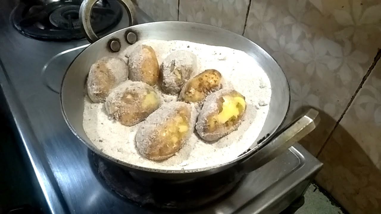 বালি জল ছাড়া ...নুতন আলু ভর্তা। special potato varta. Without sand or water. Evergreen 757😆😋