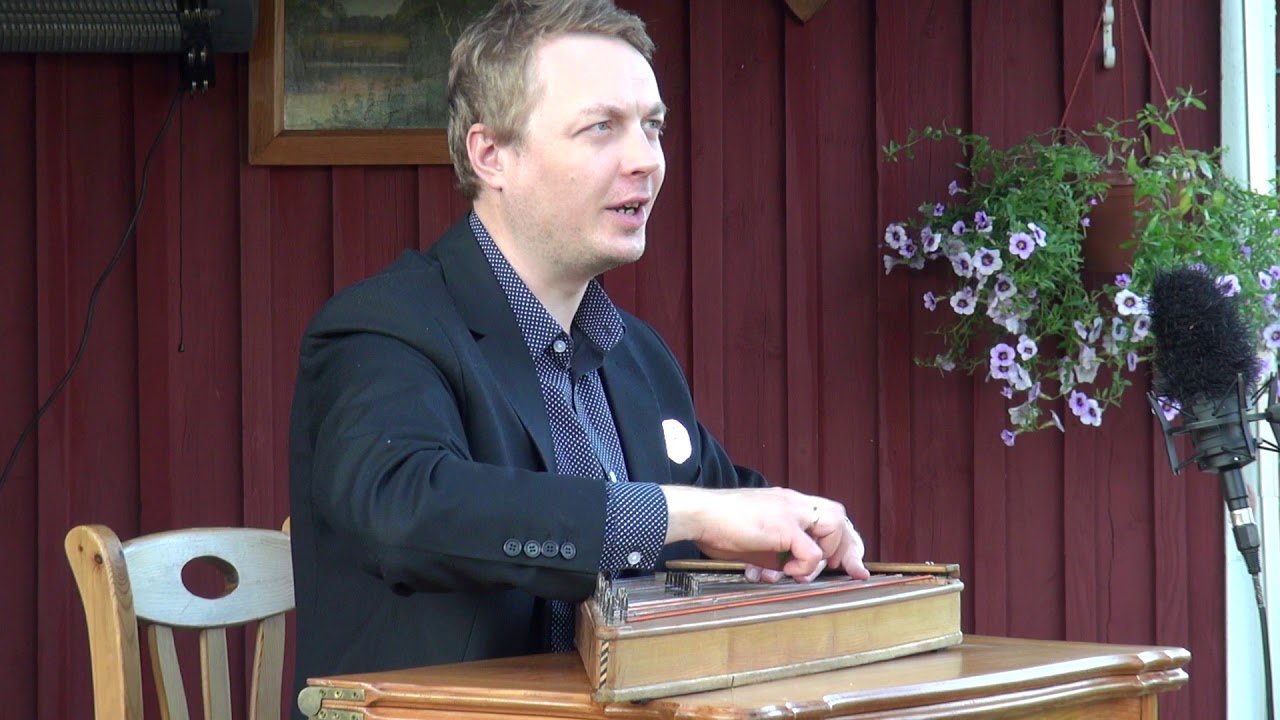 JUHAN UPPIN (Aksel Tähnase päkarauakannel + Vokaal) - Seal, kus Emajõgi voolab