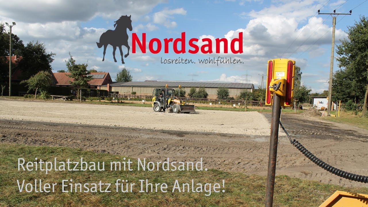 Reitplatzbau mit Nordsand