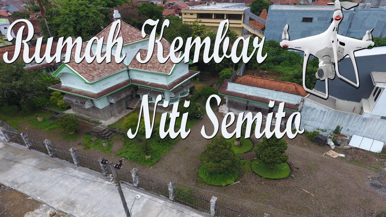 Rumah Kembar Niti Semito dan Jembatan Kaligelis Kudus (Aerial Video)