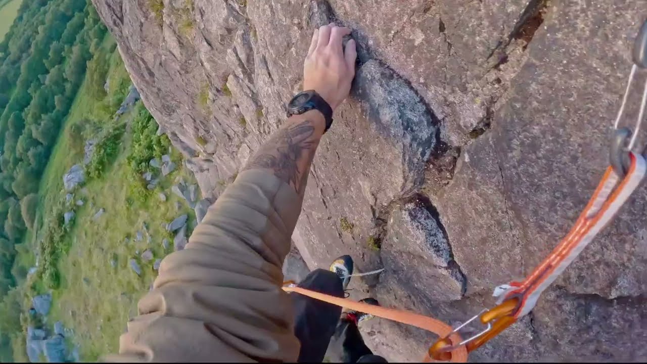 POV Trad Climbing | Slim Line Tonic - VS | Eskdale | Lake District
