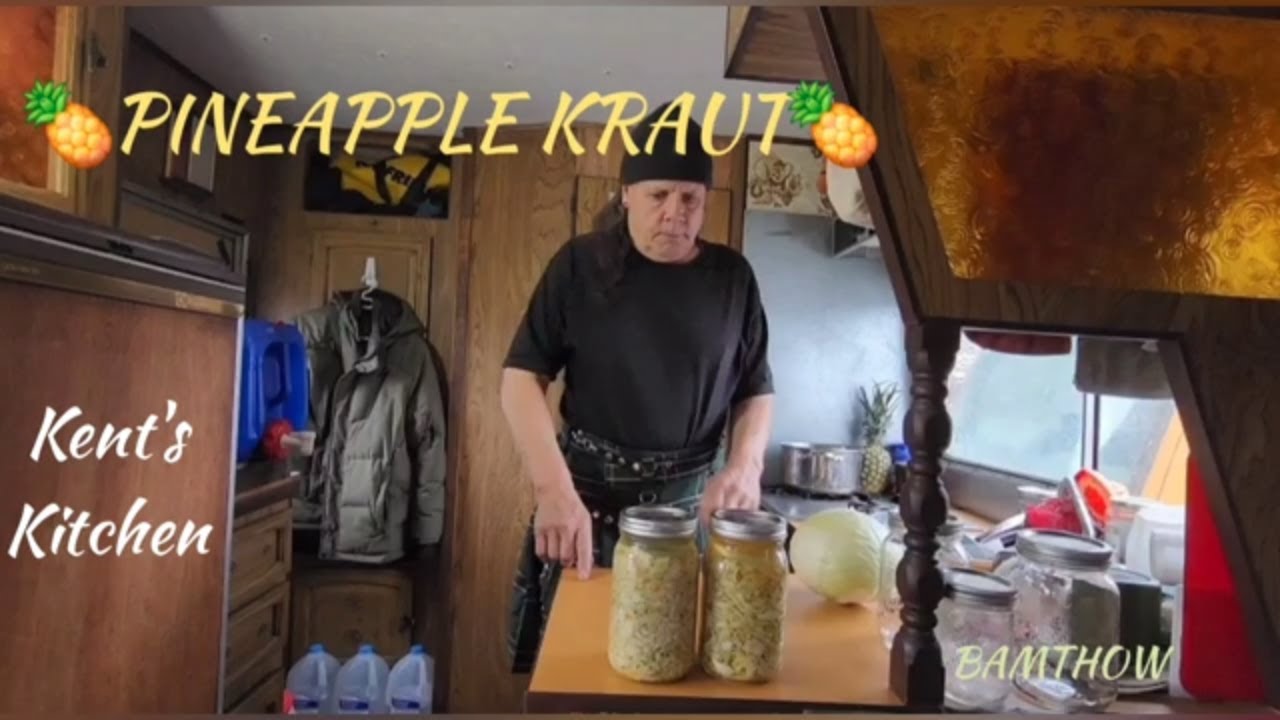 Ферментация ананасовой квашеной капусты в KENT'S KITCHEN #pineapplesauerkraut #fermentpineapplesa...