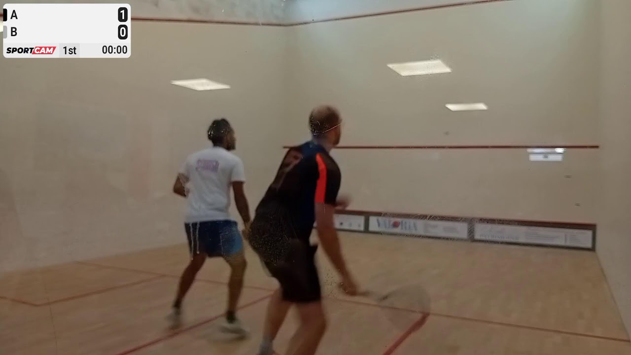 Un jour d'août à Squash 95 - Court n°3