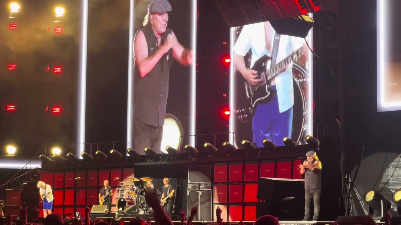 @acdc T.N.T is DYNAMITE!! Live at Accor Stadium, Sydney 25/11/25